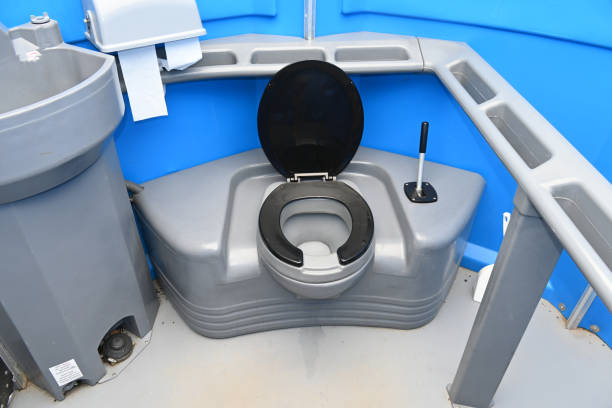 Best Local porta potty services  in Waukon, IA